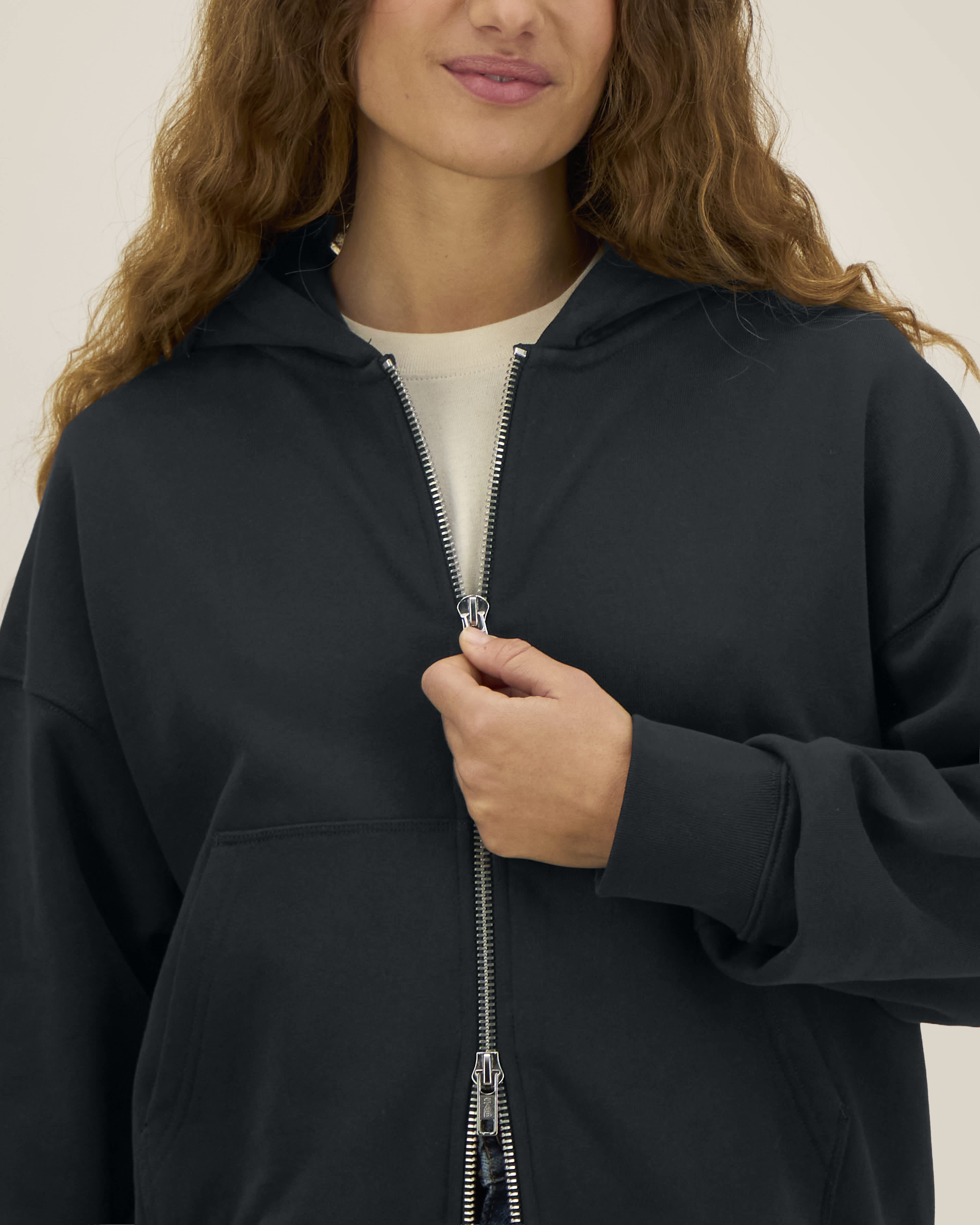 Hoodie Fronter Femme avec un Grafitee