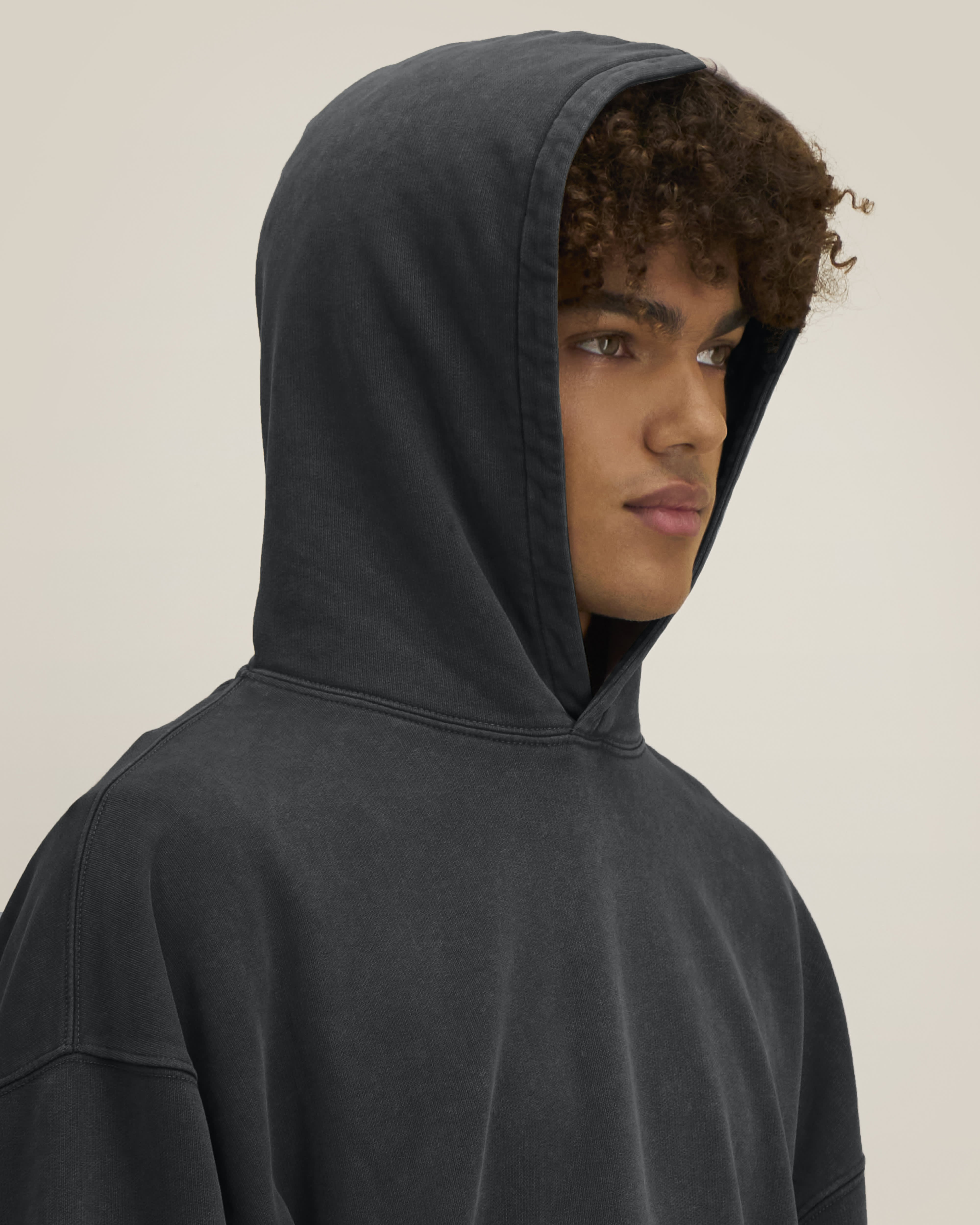 Hoodie Chaser Vintage de couleur G. Dyed Black Rock - C140 de la marque Stanley/Stella