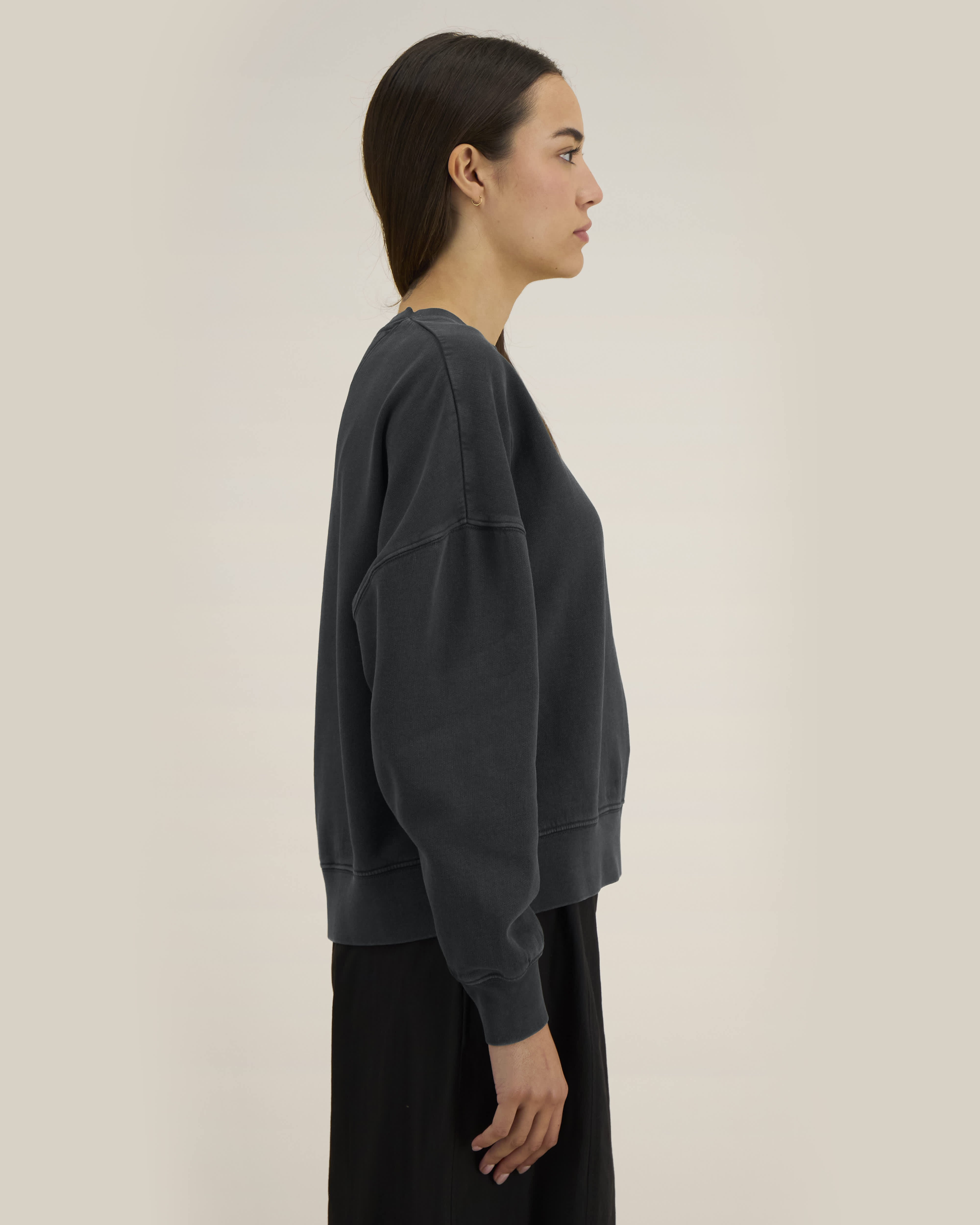 Sweat Stella Alma Vintage de couleur G. Dyed Black Rock - C140 de la marque Stanley/Stella